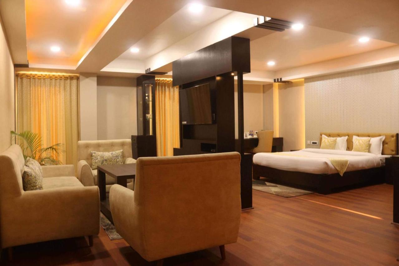 Hotel The Kalyaniz 구와하티 외부 사진