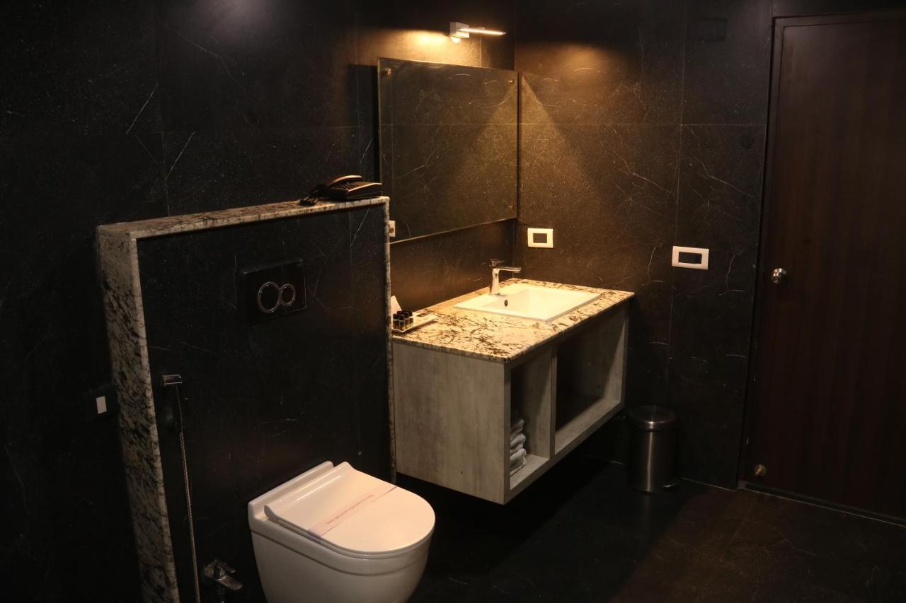 Hotel The Kalyaniz 구와하티 외부 사진