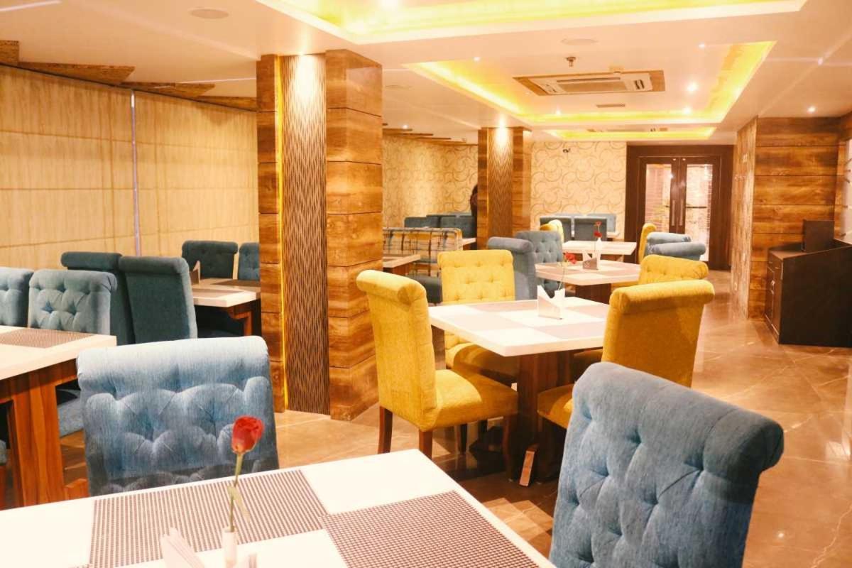 Hotel The Kalyaniz 구와하티 외부 사진