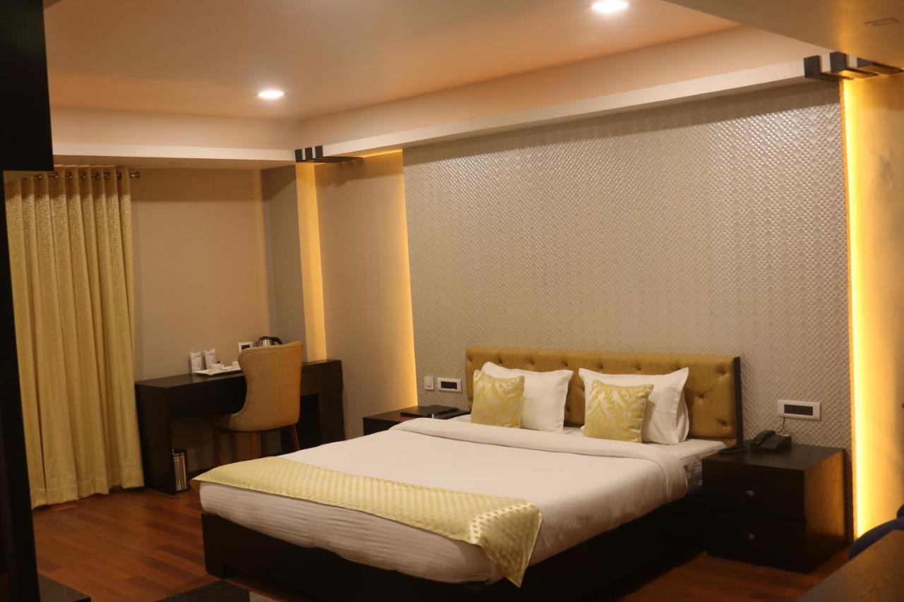 Hotel The Kalyaniz 구와하티 외부 사진